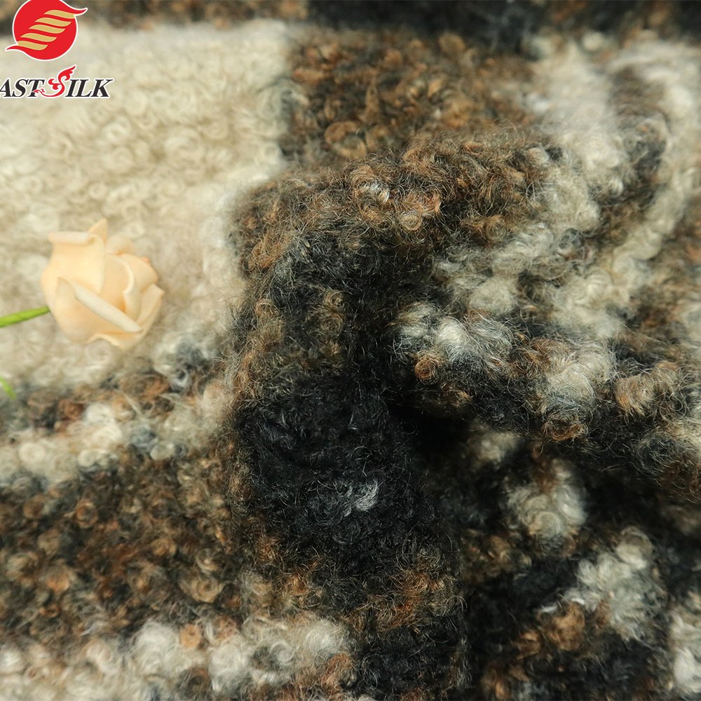 Fabric Manufacturer Wholesale Teddy Fleece Fabric 100% Polyester Boucle Printed Knit Fabrics For Autumn and Winter Clothing