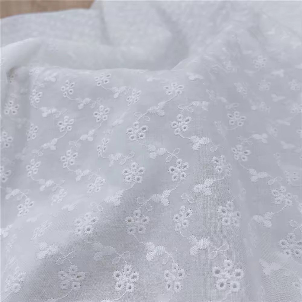 China High Quality Custom Water Soluble Lace 100% Cotton Eyelet Fabric Embroidered Cloth Cotton Embroidery Fabric For Dress