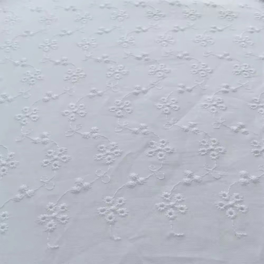 China High Quality Custom Water Soluble Lace 100% Cotton Eyelet Fabric Embroidered Cloth Cotton Embroidery Fabric For Dress