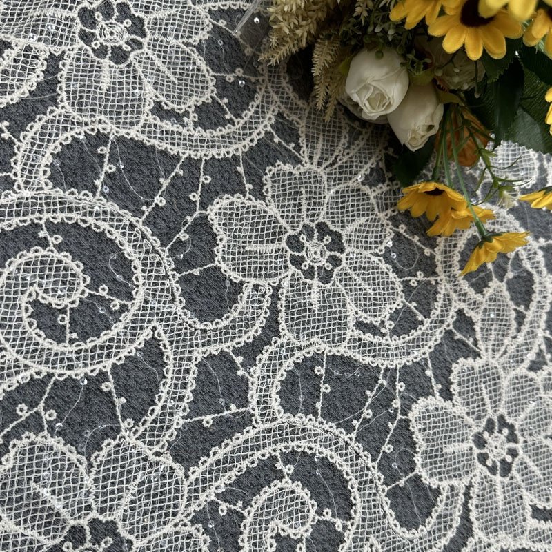 Eco-Friendly Embroidery Lace Fabric Mesh Crochet Sequins Polyester Lace for Garments