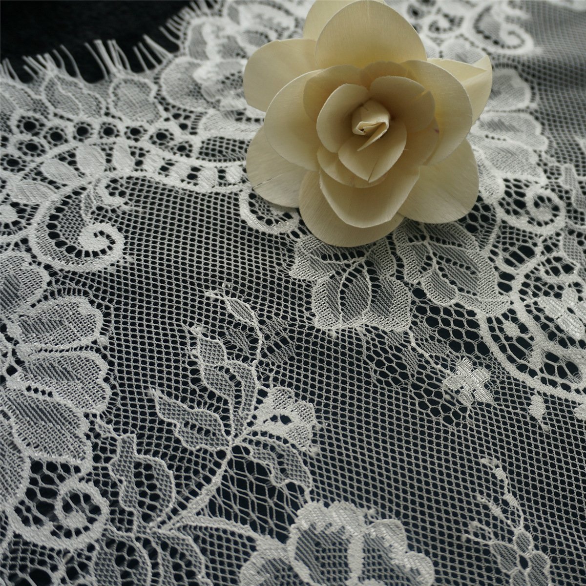 K2017 65cm Wide French Lace Fabric Bridal Tulle & Chantilly Lace for Dresses Eyelash Lace