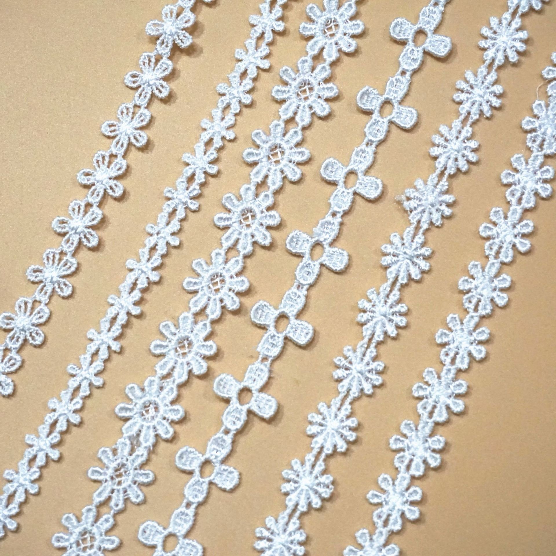 Water-soluble ivory ready to ship lace trim embroidery flower strips for clothing LT2662B