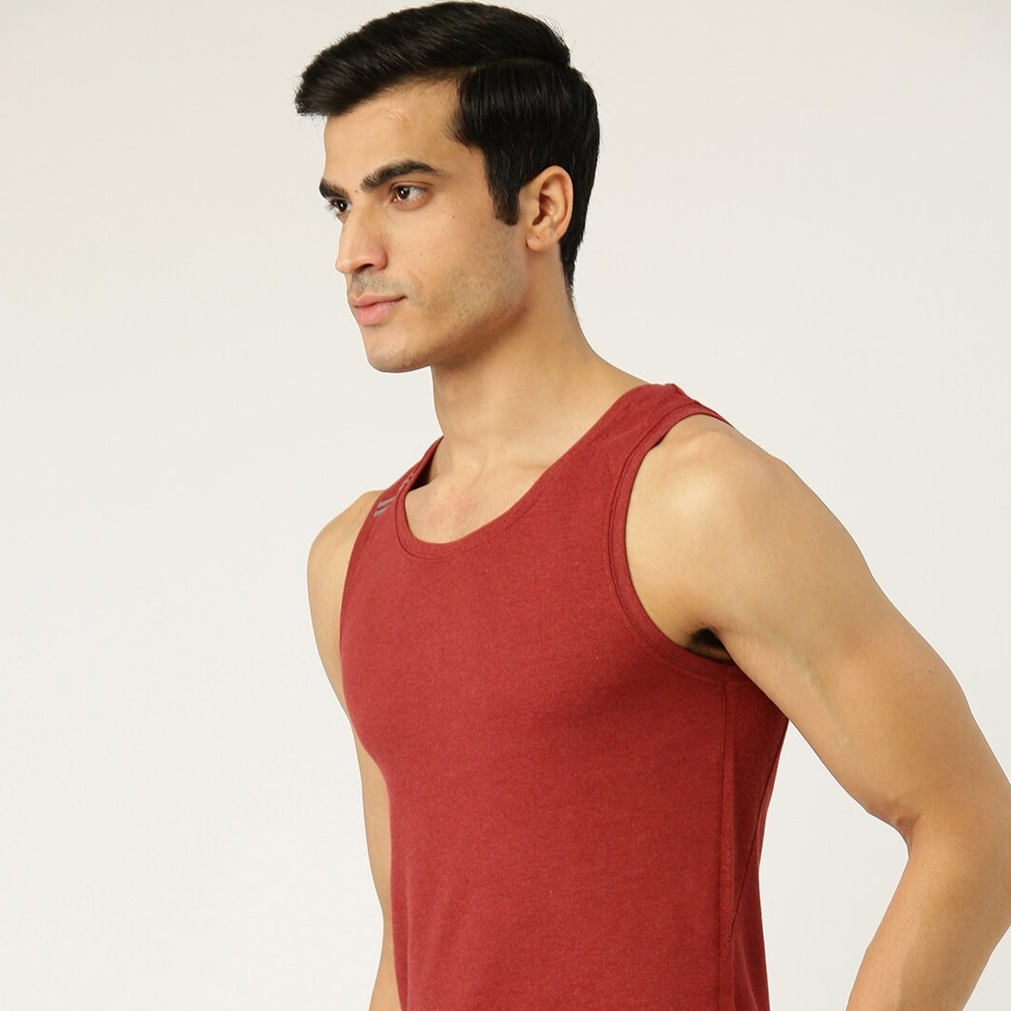 Premium Quality Loose Fit Men Tank Top For Gym Wear New Arrival Running Gym Stringer Workout Men's Tank Top