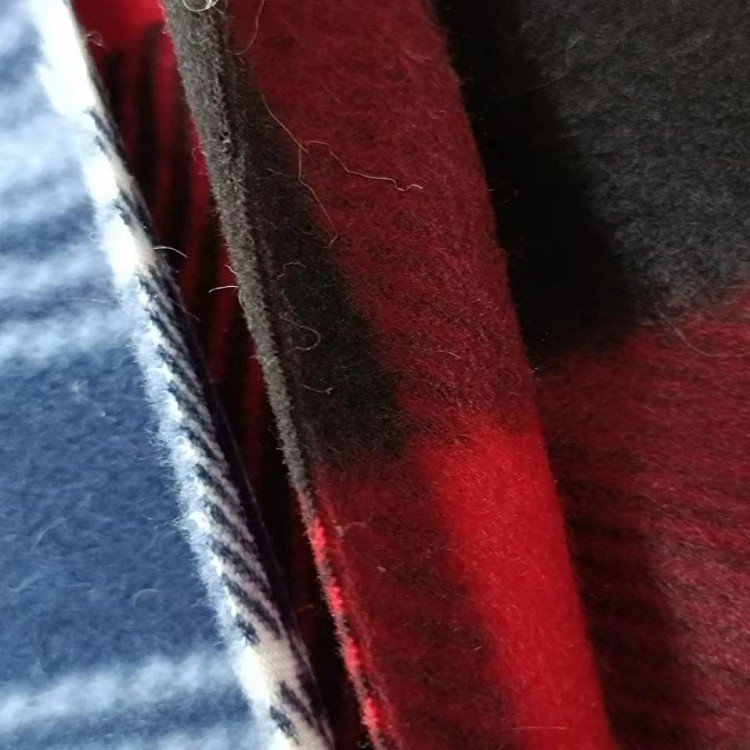 New Style Custom design printed knitted plaid brushed single sided anti pilling polar fleece fabric for Garment
