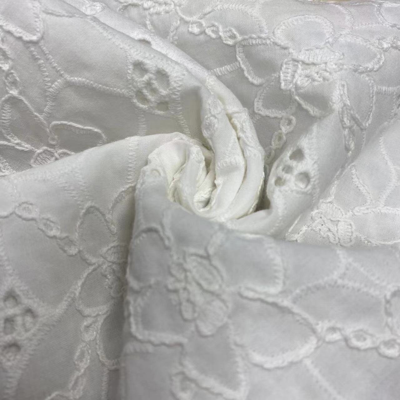 100%Cotton embroidery fabric,embroidery custom fabric printing cotton,Can be made clothing fabrics,Multi-color custom,wholesale