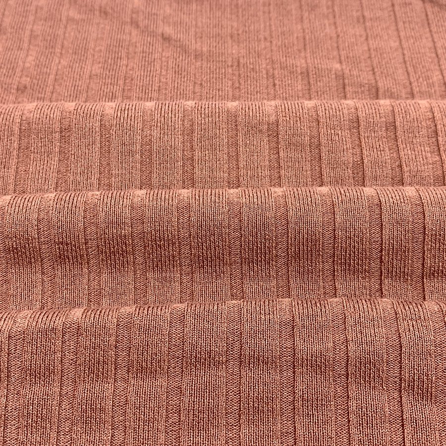 Wholesale custom color ribbed 95 polyester 5 spandex 270gsm LUREX knitted 9*4 rib fabric for tops sweater