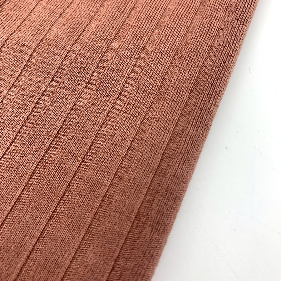 Wholesale custom color ribbed 95 polyester 5 spandex 270gsm LUREX knitted 9*4 rib fabric for tops sweater