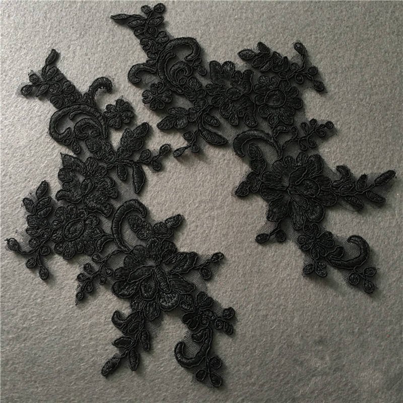 The new series of lace embroidery applique design is used for wedding dress decoration lace patch