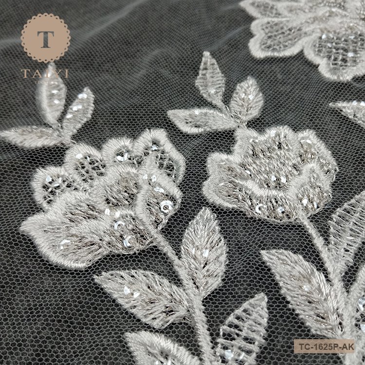 2018 Fashion High Quality French Lace Glitter Fabric Sequin Tulle Lace For Party Dress
