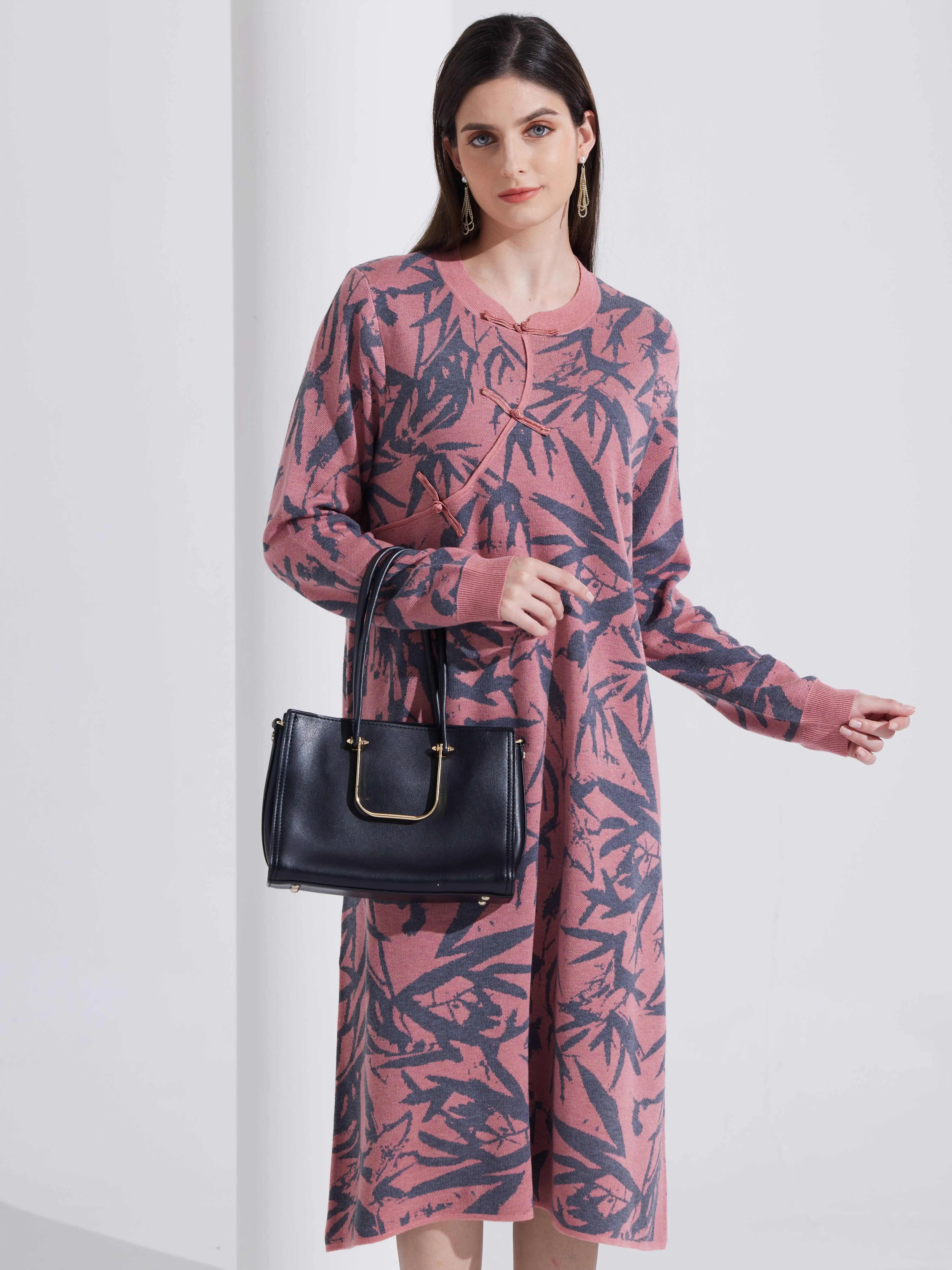 Chinese Manufacturer Maxi Sweater Dress With Belt Chunky Knit Wool Blend And Ribbed Texture