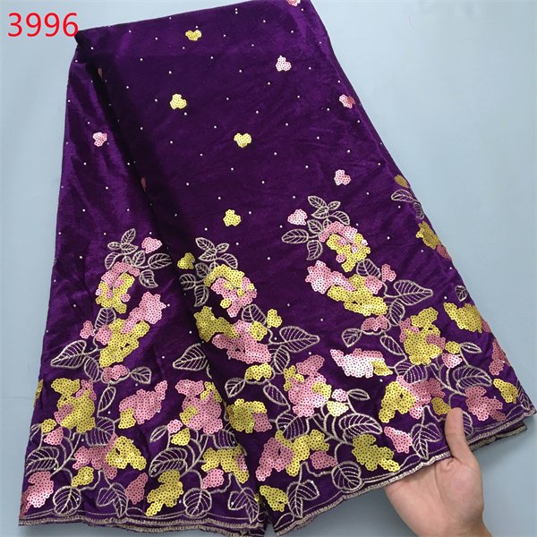 3996 Factory price luxury velvet lace with sequins embroidery fabric gold embroidery lace fabric for wedding dress