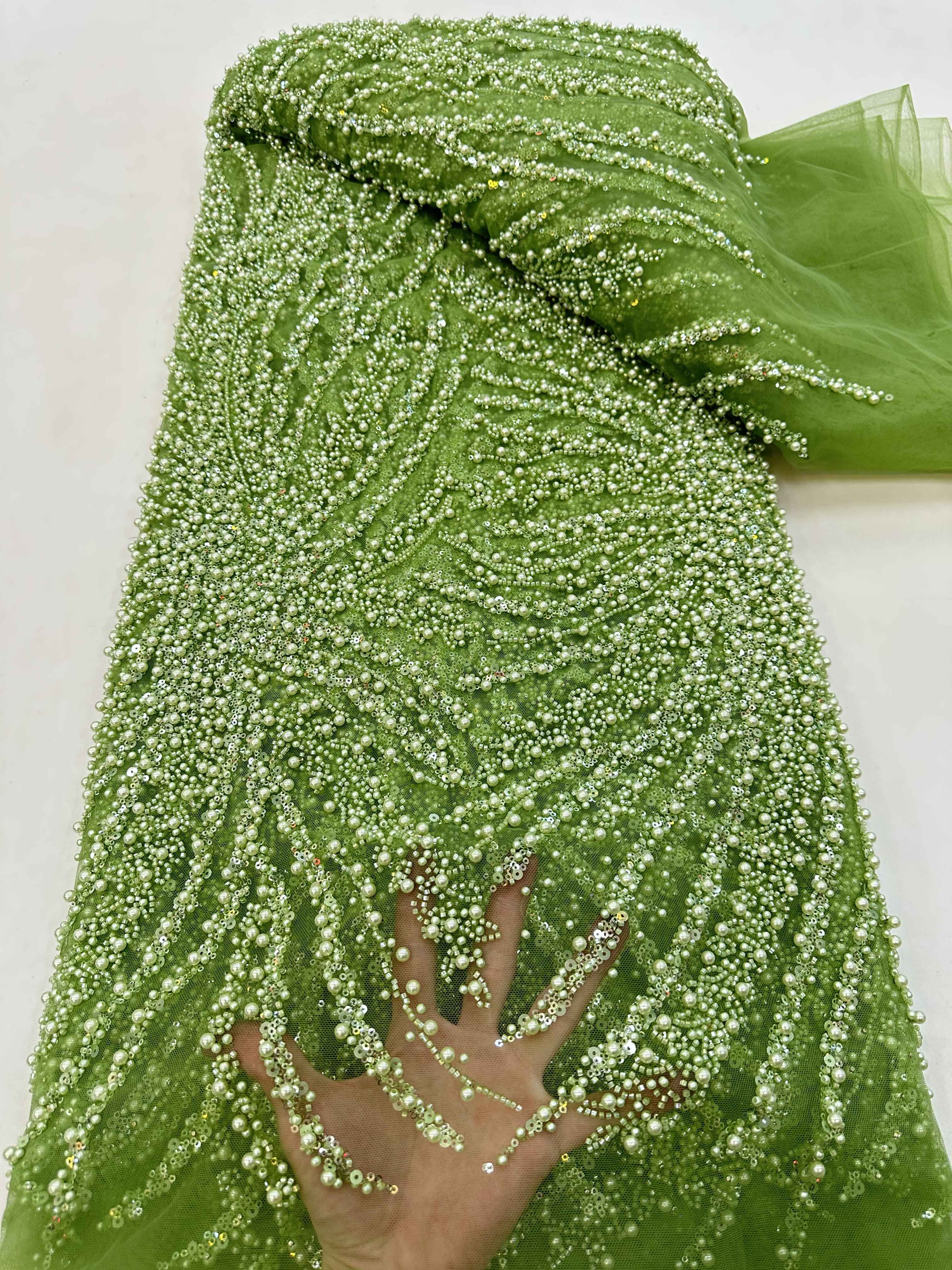 Hot Selling White and Gold Heavy Beaded Embroidery Pearls Lace Fabric with Sequins Decorative Feature for Wedding Usage