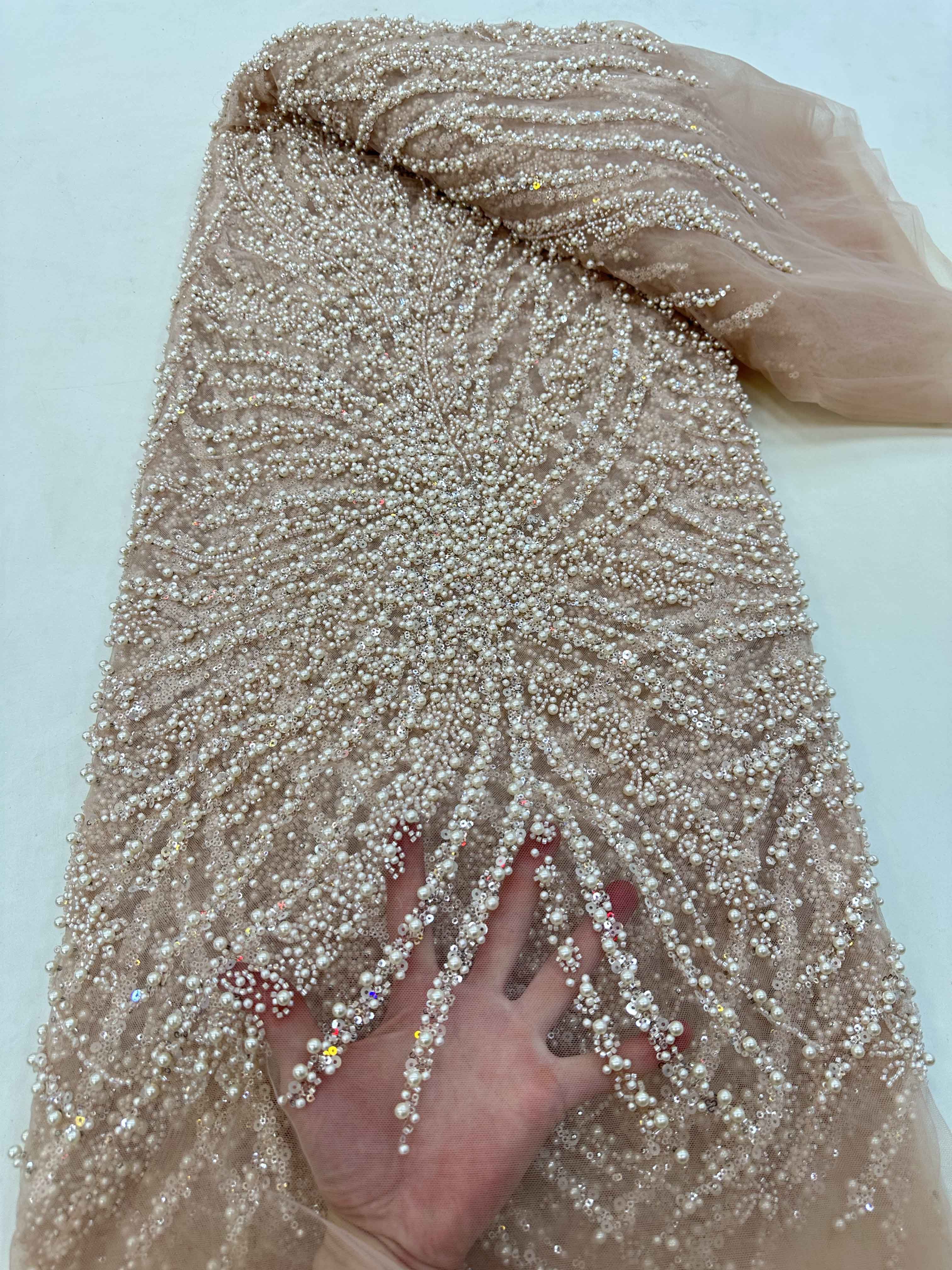 Hot Selling White and Gold Heavy Beaded Embroidery Pearls Lace Fabric with Sequins Decorative Feature for Wedding Usage