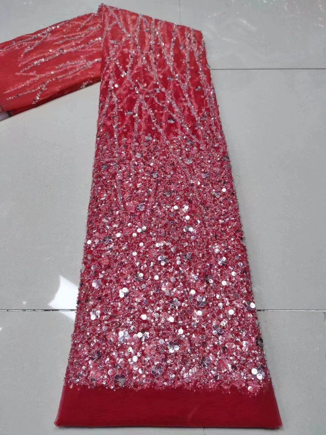 Width 130 cm Polyester sparkly sequins Embroidery gradient Mesh Fabric heavy tulle Lace Fabric for wedding Dress cheongsam