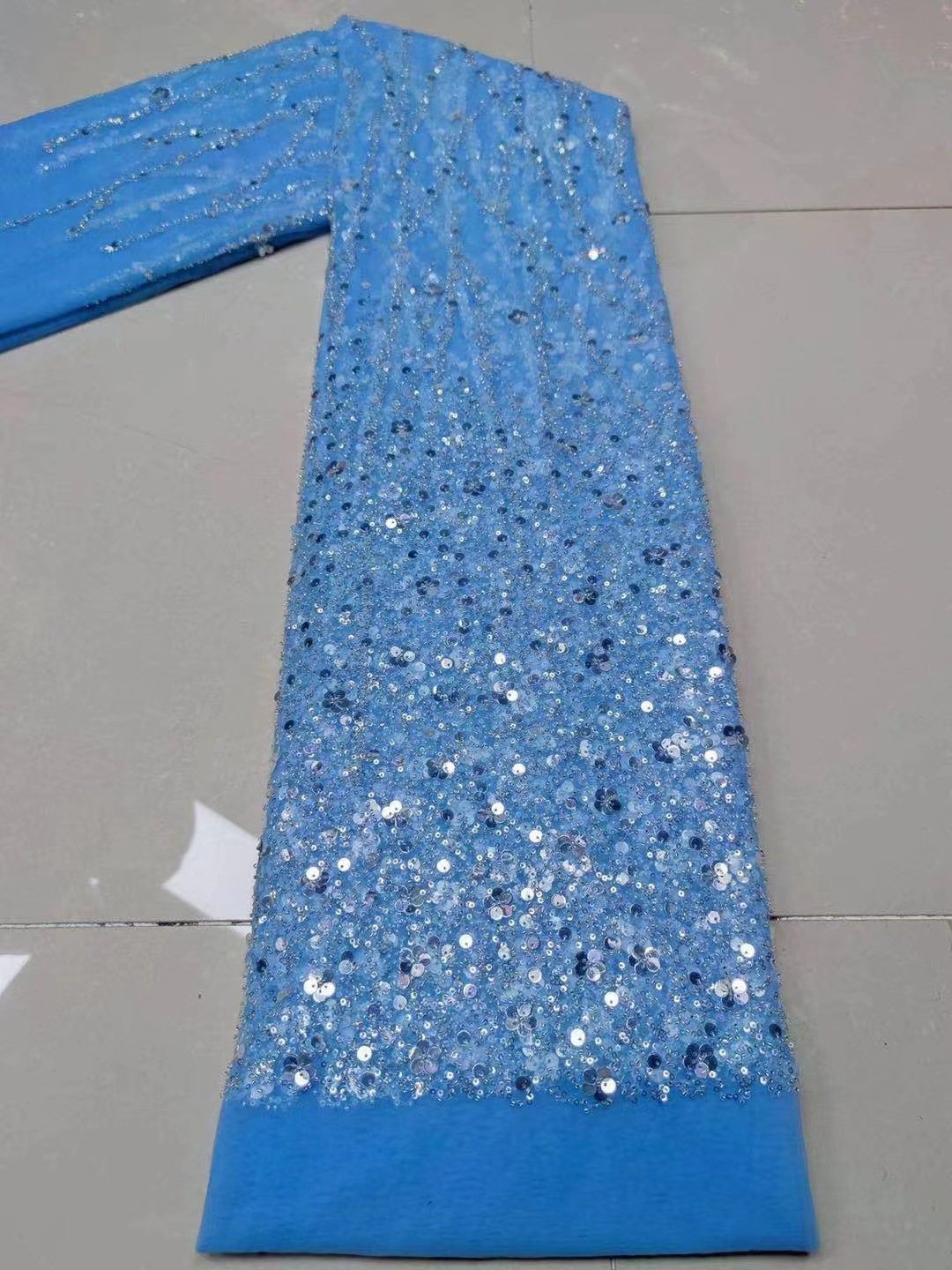 Width 130 cm Polyester sparkly sequins Embroidery gradient Mesh Fabric heavy tulle Lace Fabric for wedding Dress cheongsam