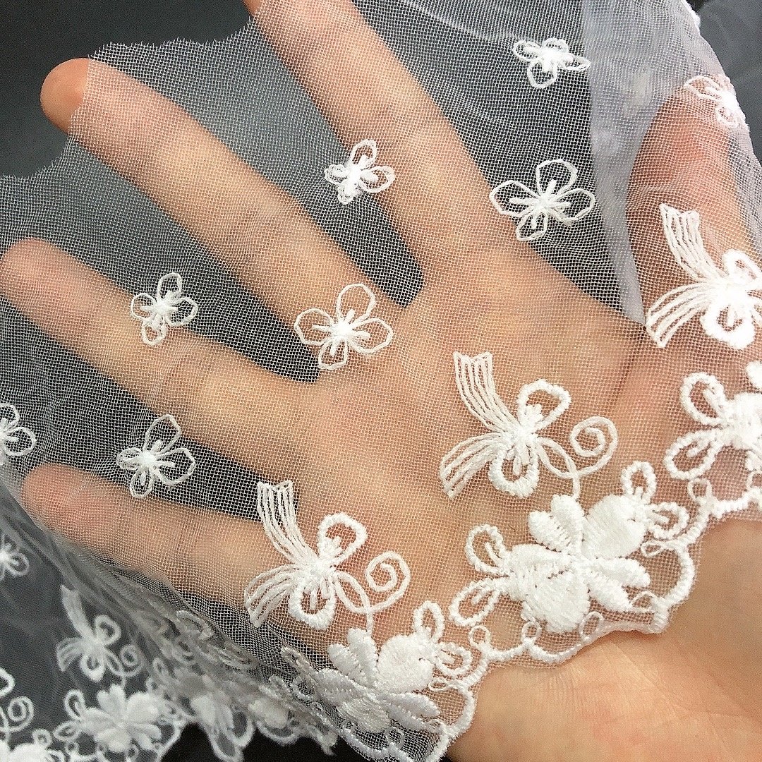 10CM bowknot design embroidery guipure mesh lace trim white LT2661B