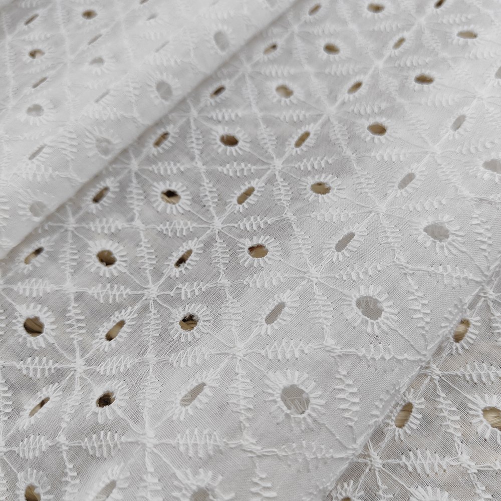 Factory New Style 100% Cotton Lace Eyelet Voile Embroidery Fabric For Dress And Garments With Many Design
