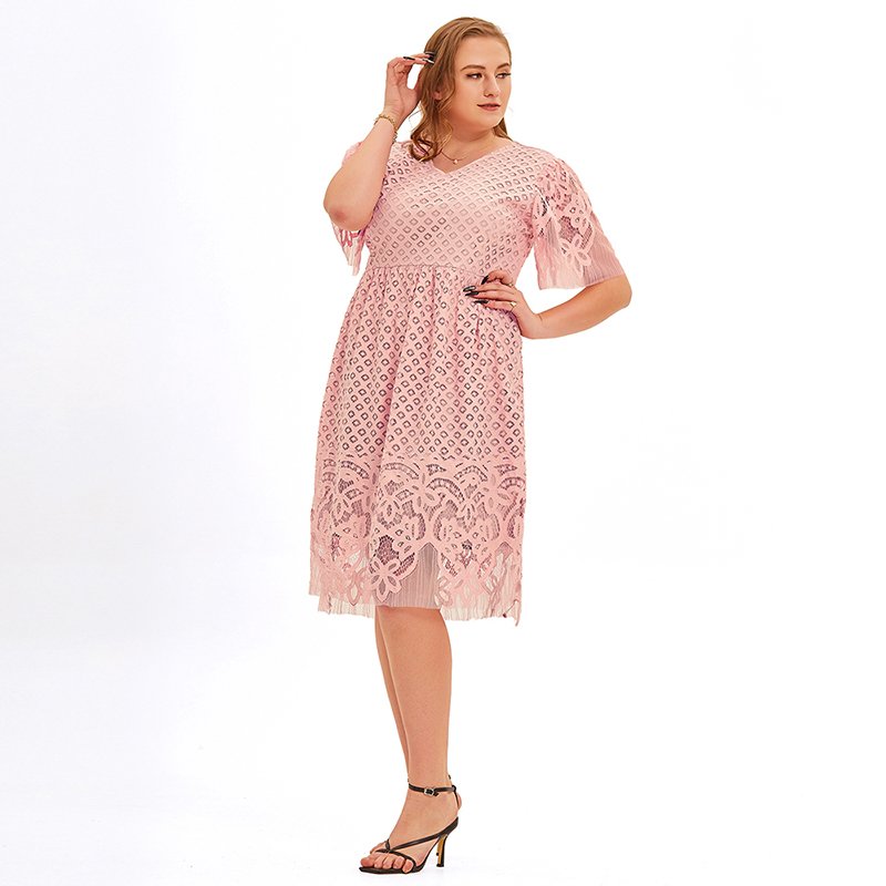 2022 spring and summer new products in Europe and America plus size women's loose casual short-sleeved lace dress