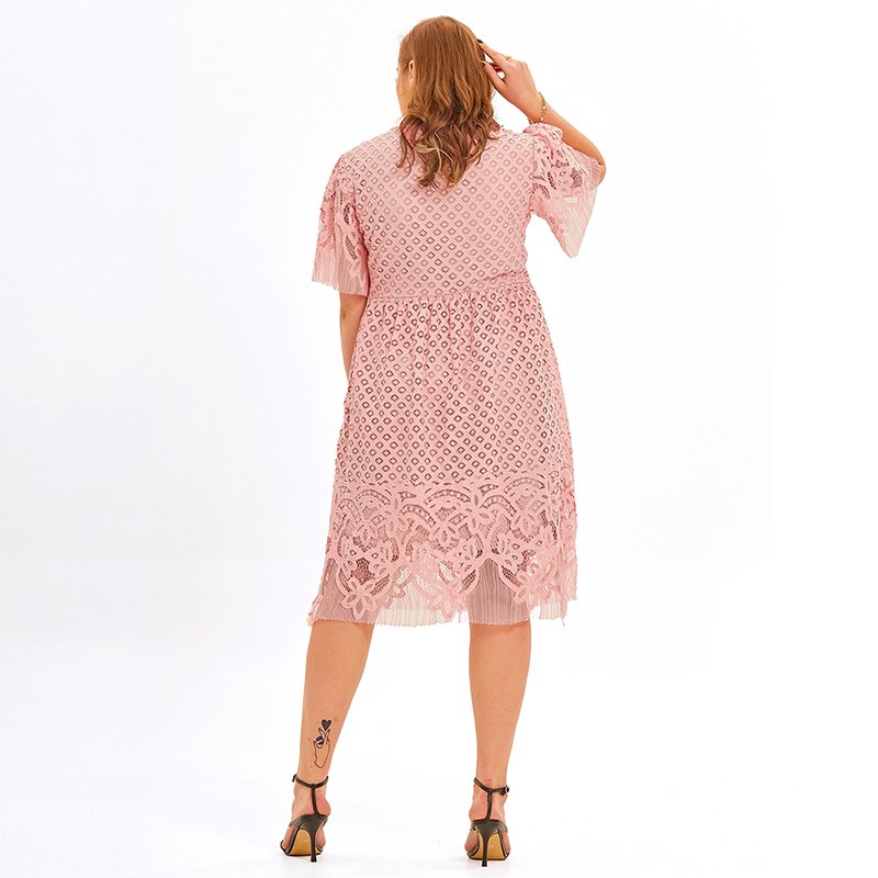 2022 spring and summer new products in Europe and America plus size women's loose casual short-sleeved lace dress