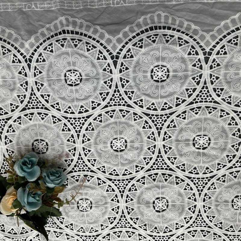 Wholesale Factory Floral Embroidery Fabric Georgette Fabric Silk Cutwork Fabric for Weddings