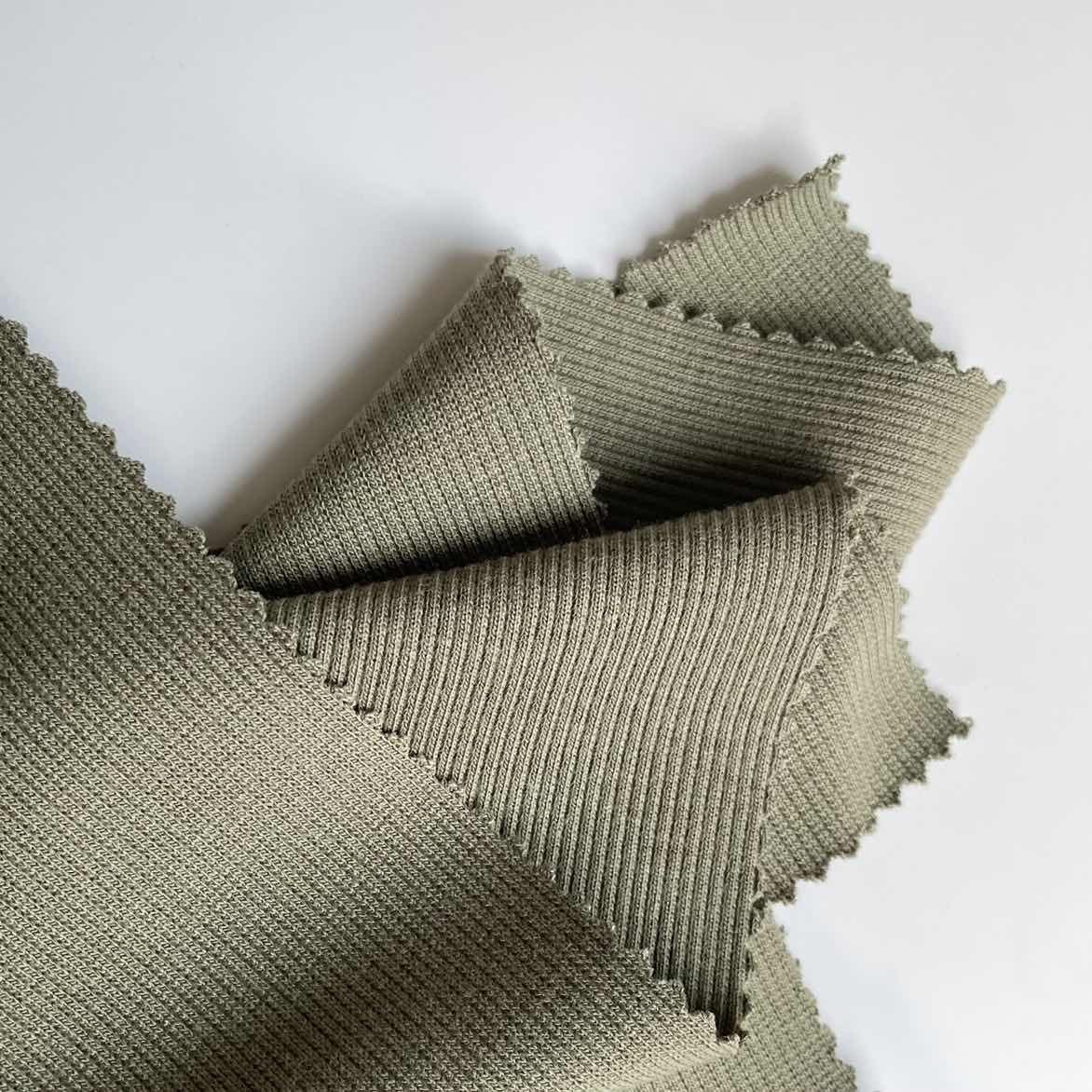 27%cotton 5%spandex Bamboo Rib Fabric Cotton Spandex High Quality 380GSM 68%bamboo 2*2 Tshirt Fabric Knitted Plain Dyed NE32+40D