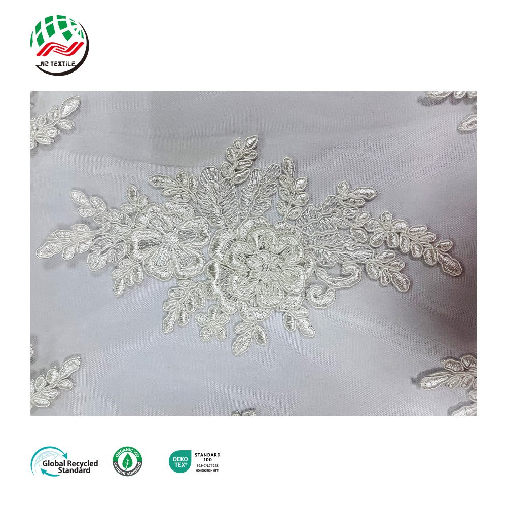 Lovely Design Stock Wedding Mesh Lace Fabric Embroidery for Dresses and Skirts