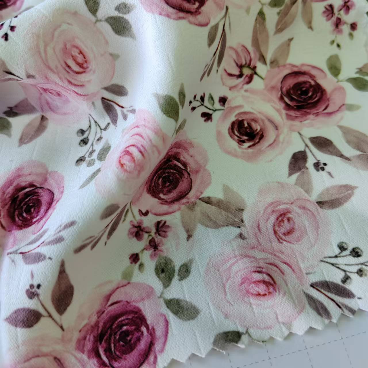 Custom New Printing 100% Polyester Medium Weight Anti-Static Jacquard Printed Garment Fabric