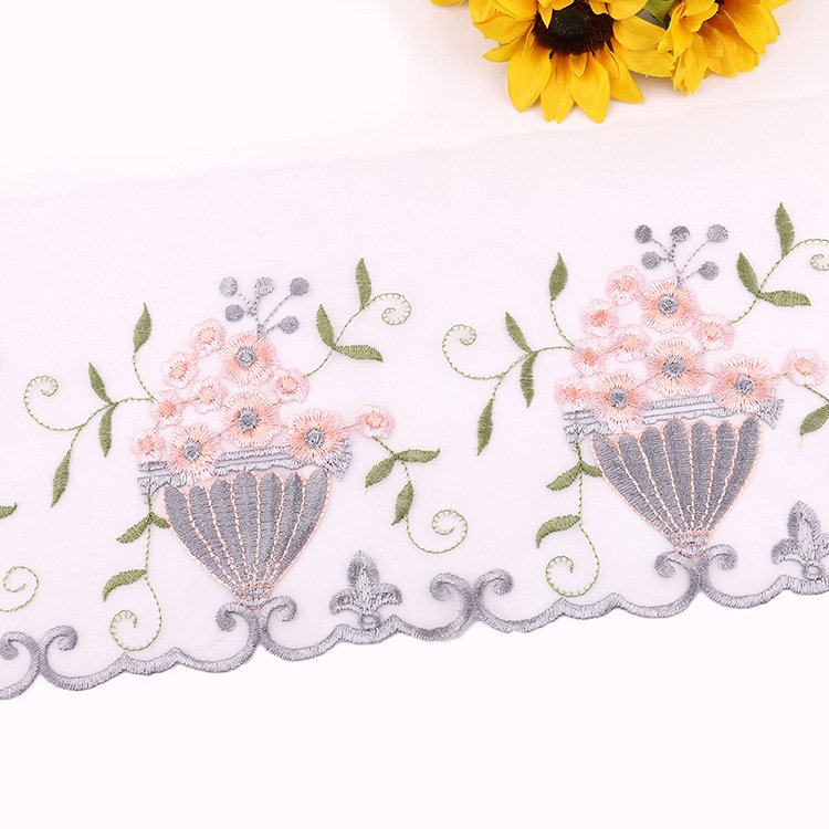 Spot Wholesale New Color Polyester Water - Soluble Lace Mesh Lace Fabric High-grade Clothing Skirt Accessories