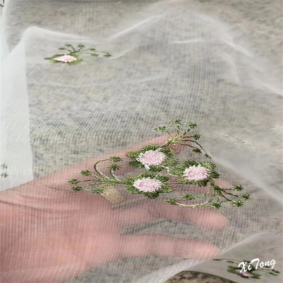 Lightweight transparent breathable embroidery beautiful flowers organza fabric for making children's clothes or wedding dress