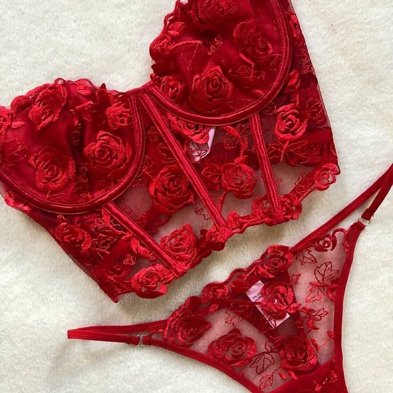 Europe Sexy Lingerie Fashion Rose Embroidery Lace High-end Lingerie Set
