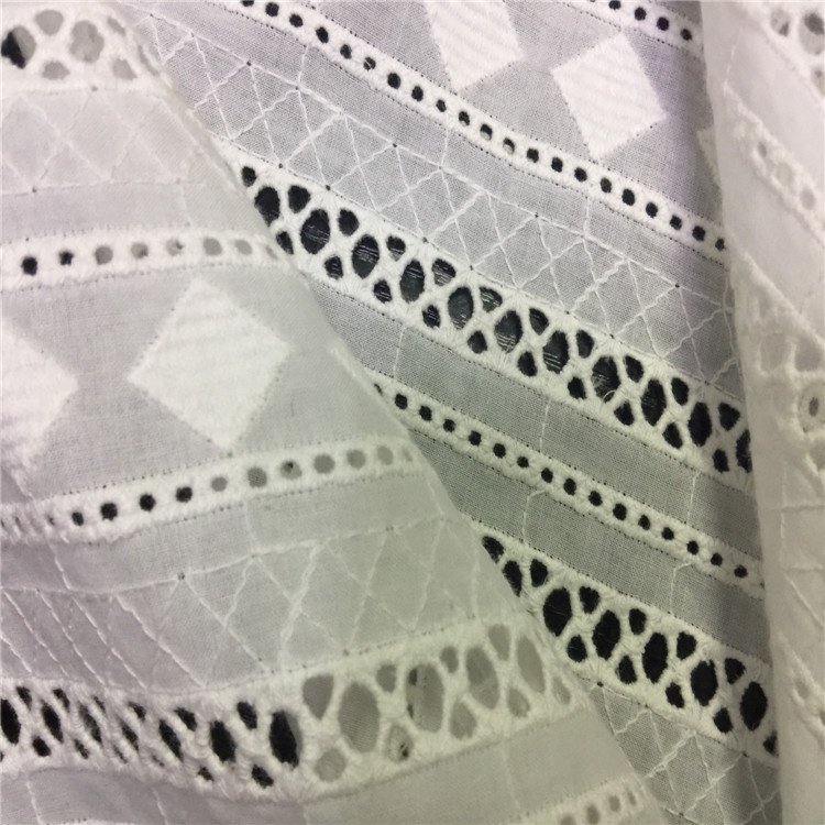 White embroidery fabric 100% cotton fabric eyelet embroidery fabric for shirt