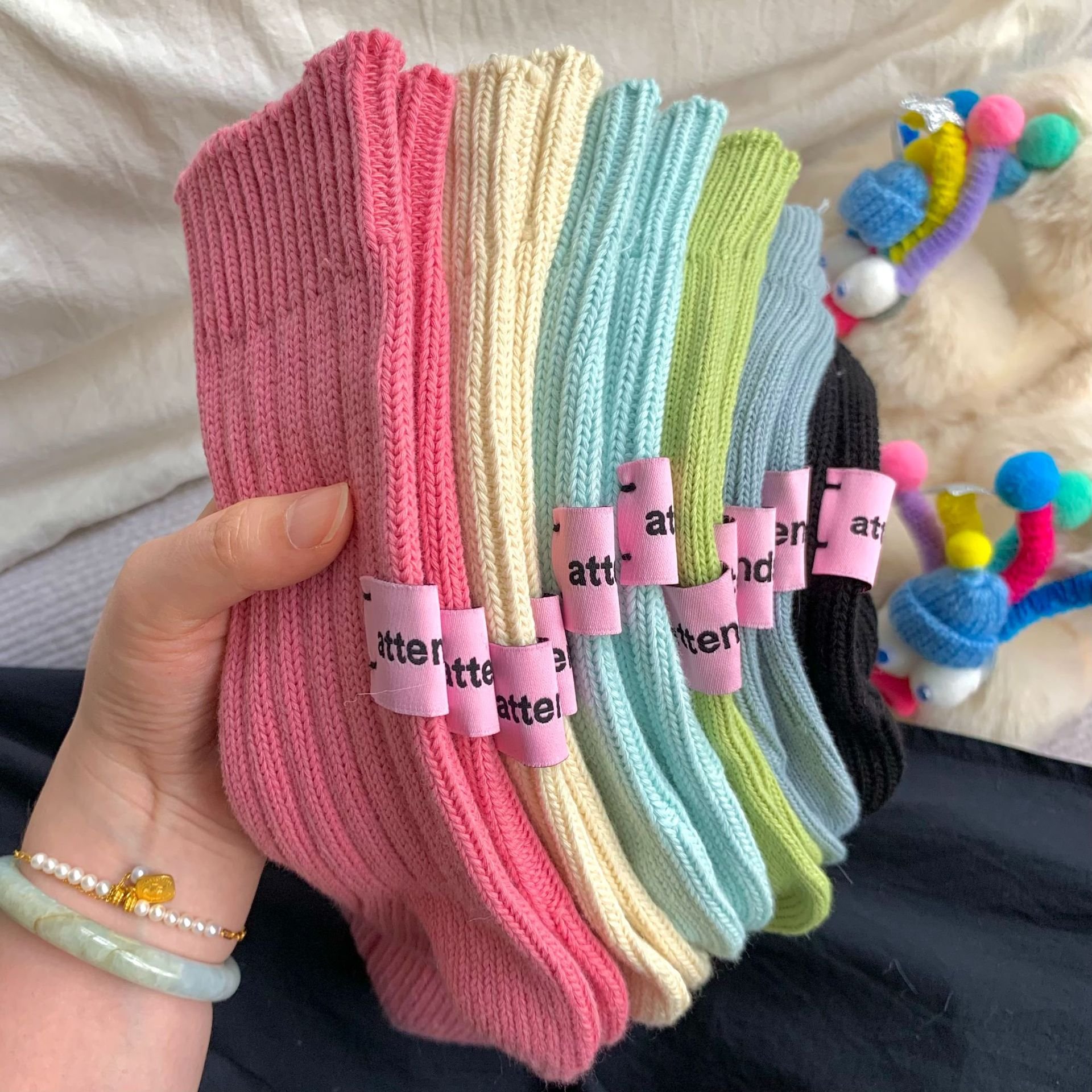 Spot Goods Women's rib knit Crew Socks Soft Cotton Casual Solid Color Athletic Casual Socks for Women Girls