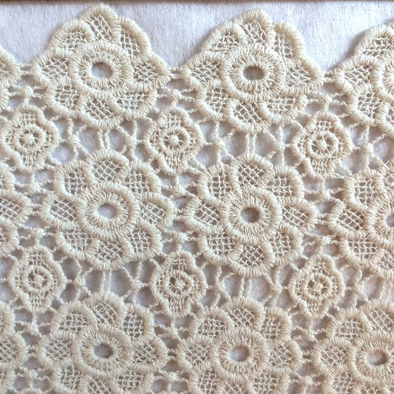 Hot Selling Cotton Lace Embroidery Fabrics for Fashion Garments