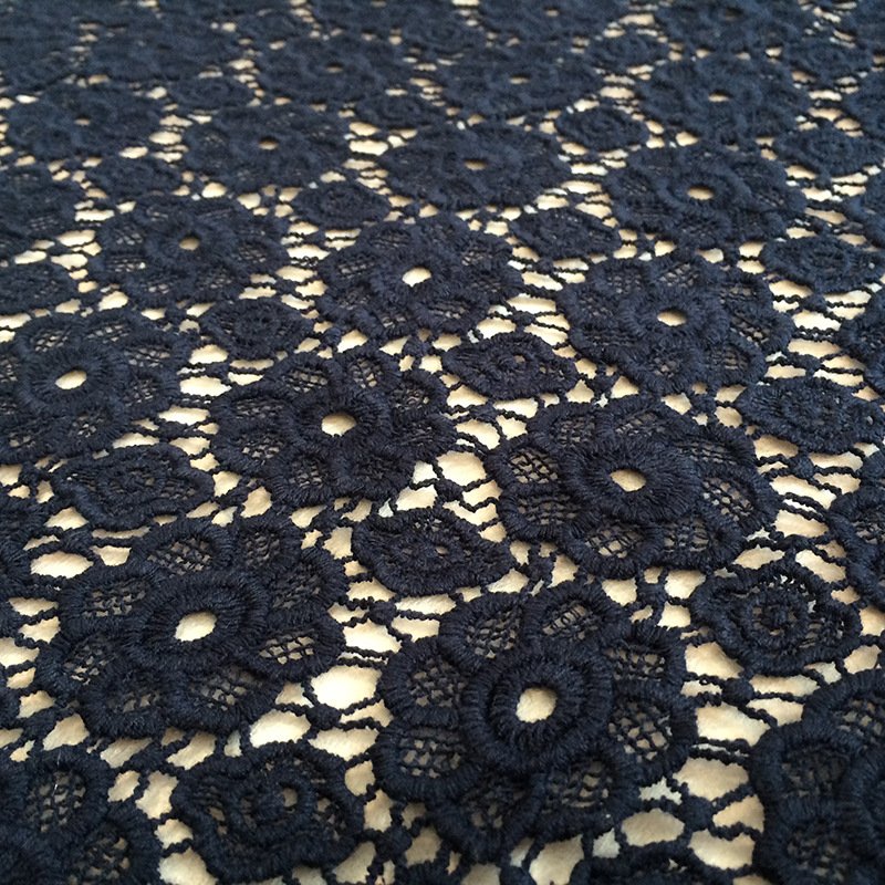 Hot Selling Cotton Lace Embroidery Fabrics for Fashion Garments