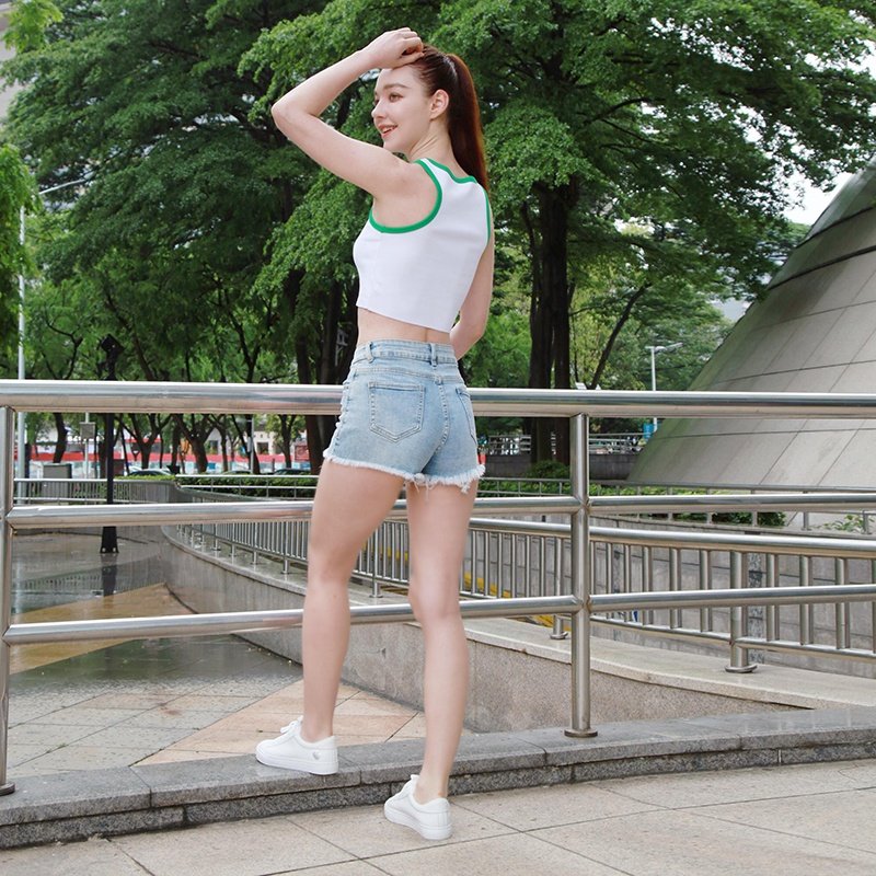 Wholesale Custom Logo Girl Sport Athletic Workout Gym White Crop Top Tank Sexy Sleeveless Cropped Knitted Ribbed Women Tank Top