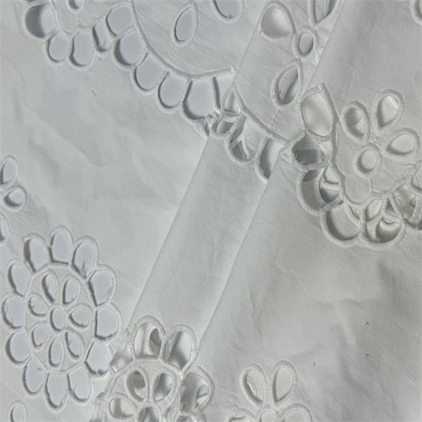 Custom Design Low MOQ Heavy Weight High Density Designer White Cotton Voile White Lace Embroidery Fabric By the Yard For Dress
