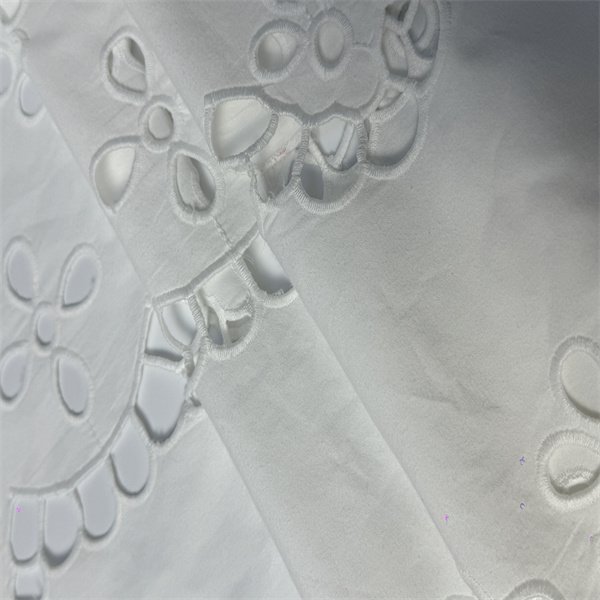 Custom Design Low MOQ Heavy Weight High Density Designer White Cotton Voile White Lace Embroidery Fabric By the Yard For Dress