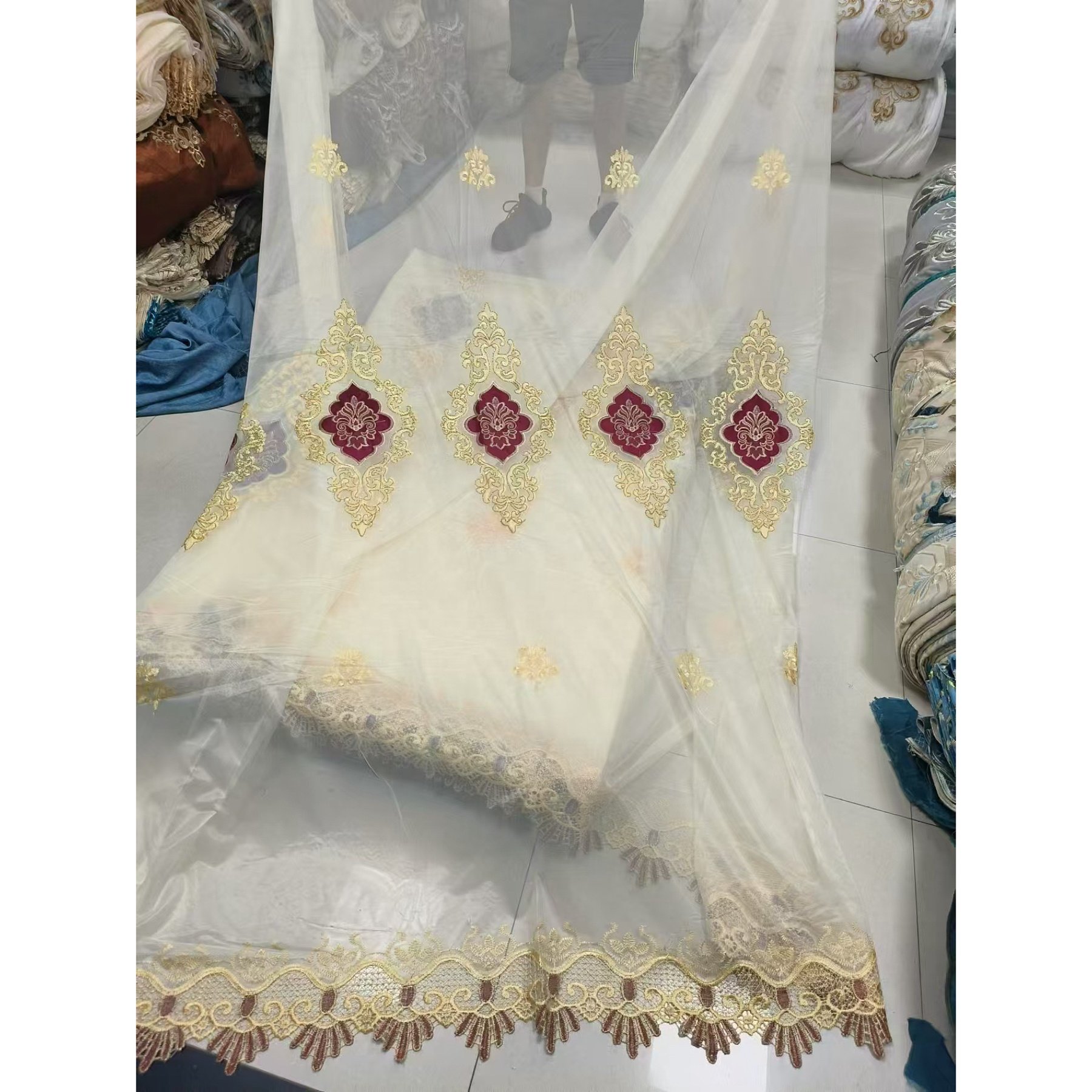 European Style Embroidery Sheer Curtain Fabric Polyester in Rolled Packaging