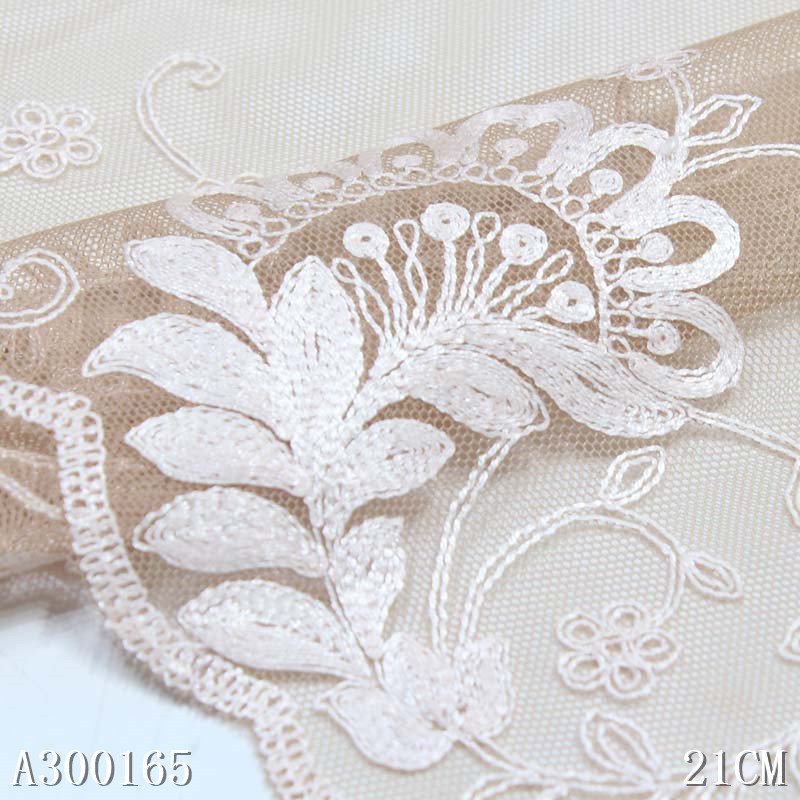 OEM Fresh 21CM Savannah Tan Tulle Vivid Flower Wave Edge Embroidery Lace Voile Embroidered Lace Trim Fabric For Women