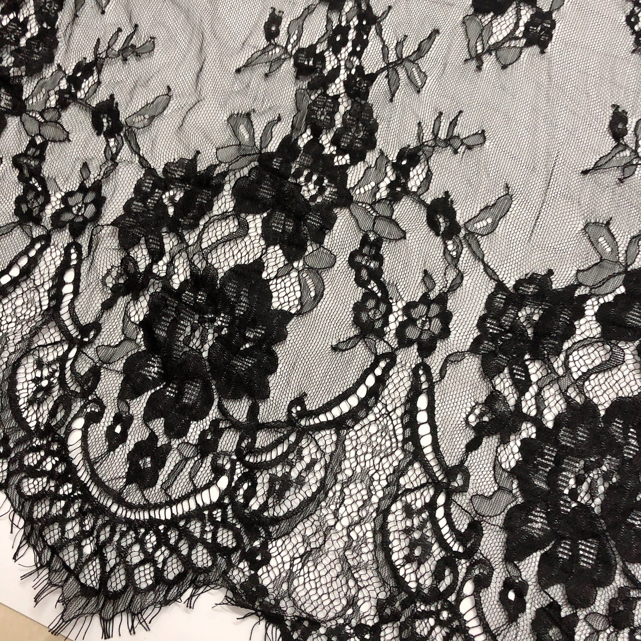 Fancy soft wholesale black eyelash chantilly lace fabric for lingerie/sleepwear