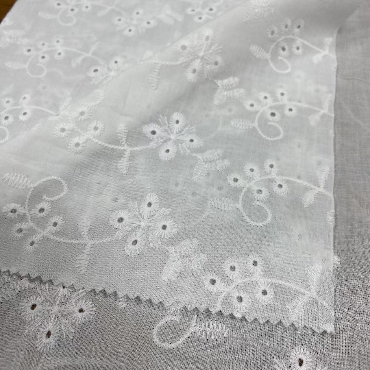 100%Cotton embroidery fabric ,custom fabric printing cotton,Can be made clothing fabrics,Multi-color custom ,wholesale