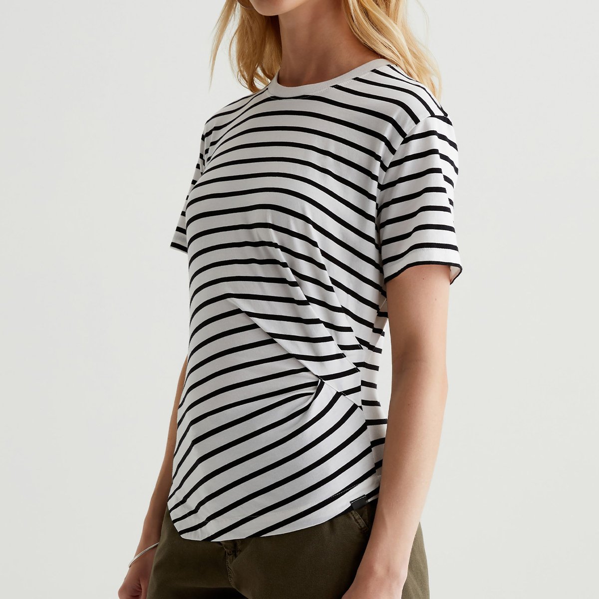 OEM/ODM Custom Striped Stretch Jersey Women's Asymmetric Draped Crewneck Tee - Side Pleats, Uneven Hem, Soft Luxury