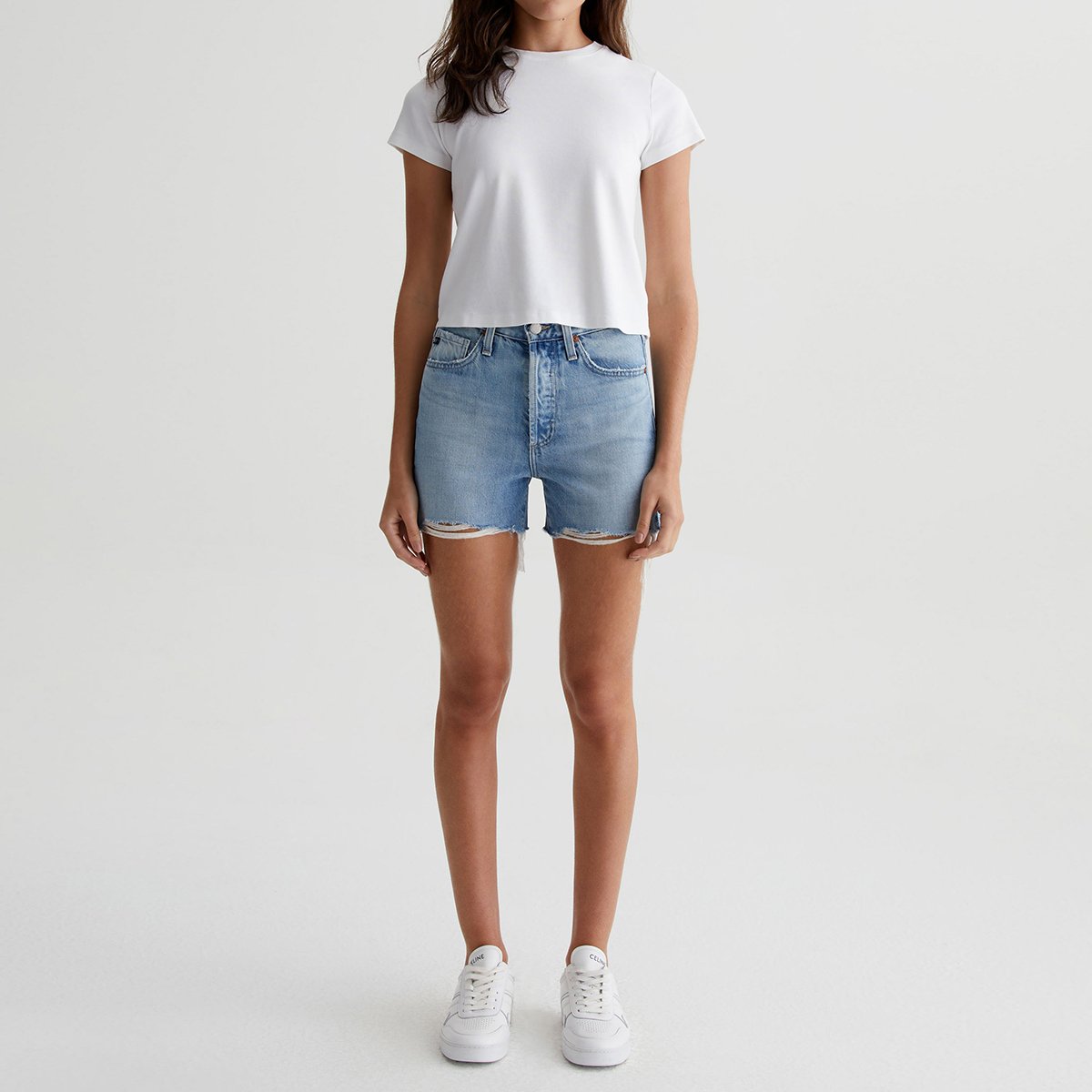 OEM/ODM Custom White Women's Cropped Crewneck Tee - Vintage Silhouette, Cotton-Blend Rib Knit, Everyday Staple