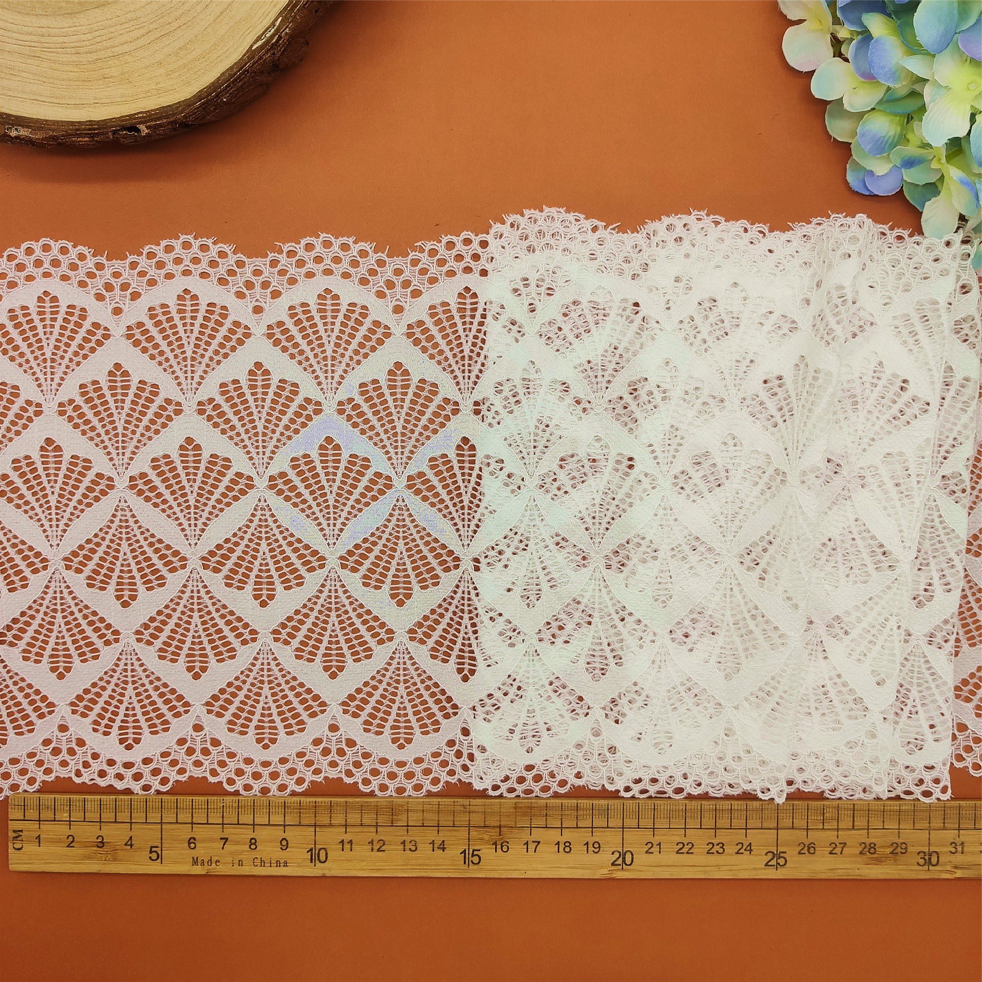Beautiful 18cm Elastic Lace Trim Clearanced Knitted Nylon Spandex Mesh Fabric White Black Stretch Feature Wedding Dresses Home