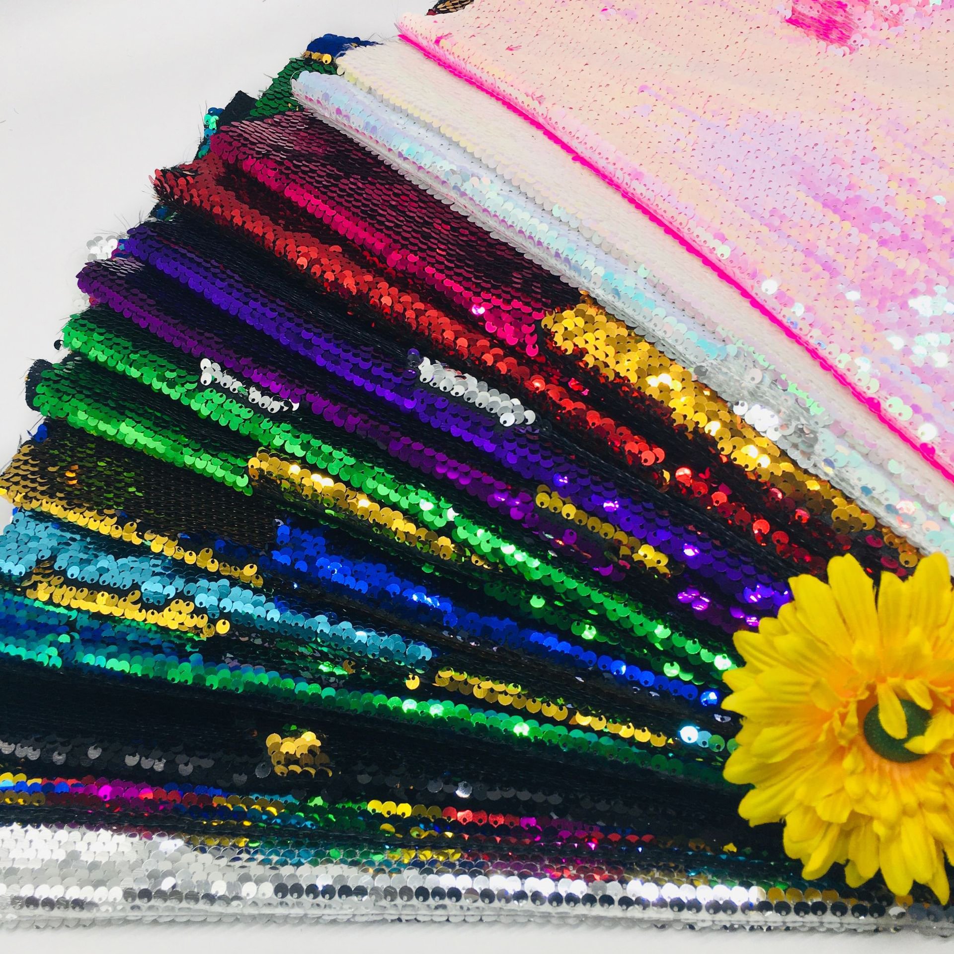 Ready Stock Sale Double Sided Sublimation Reversible Gold Mermaid Printed Sequin Fabric for Dress and Stage Decoration