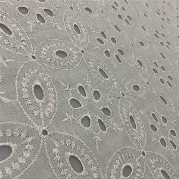 New design white organic 100 cotton floral lace eyelet embroidery guipure lace fabric with holes