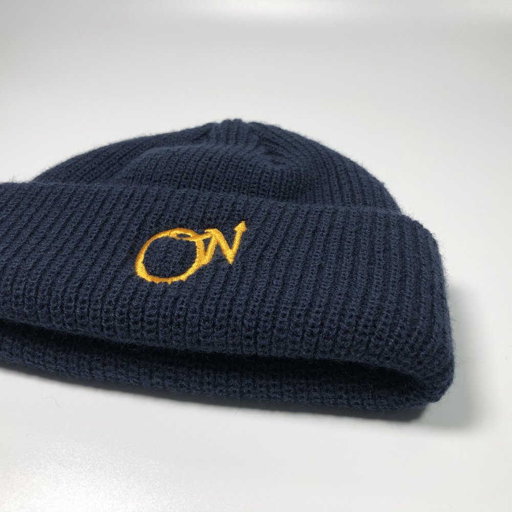 Unisex fashion navy embroidered ribbed knitted cuff caps Dark blue beanie hats custom logo Acrylic short fisherman beanie cap