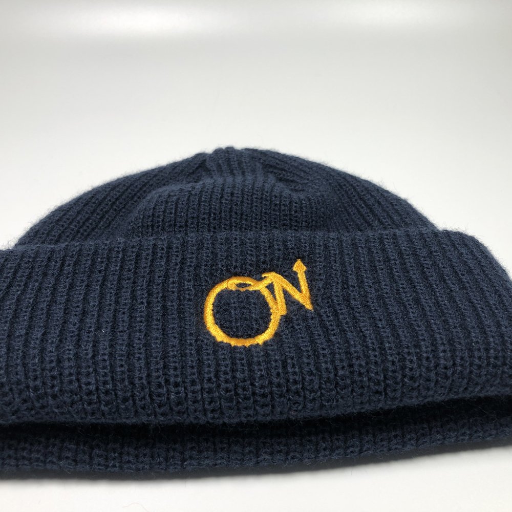 Unisex fashion navy embroidered ribbed knitted cuff caps Dark blue beanie hats custom logo Acrylic short fisherman beanie cap