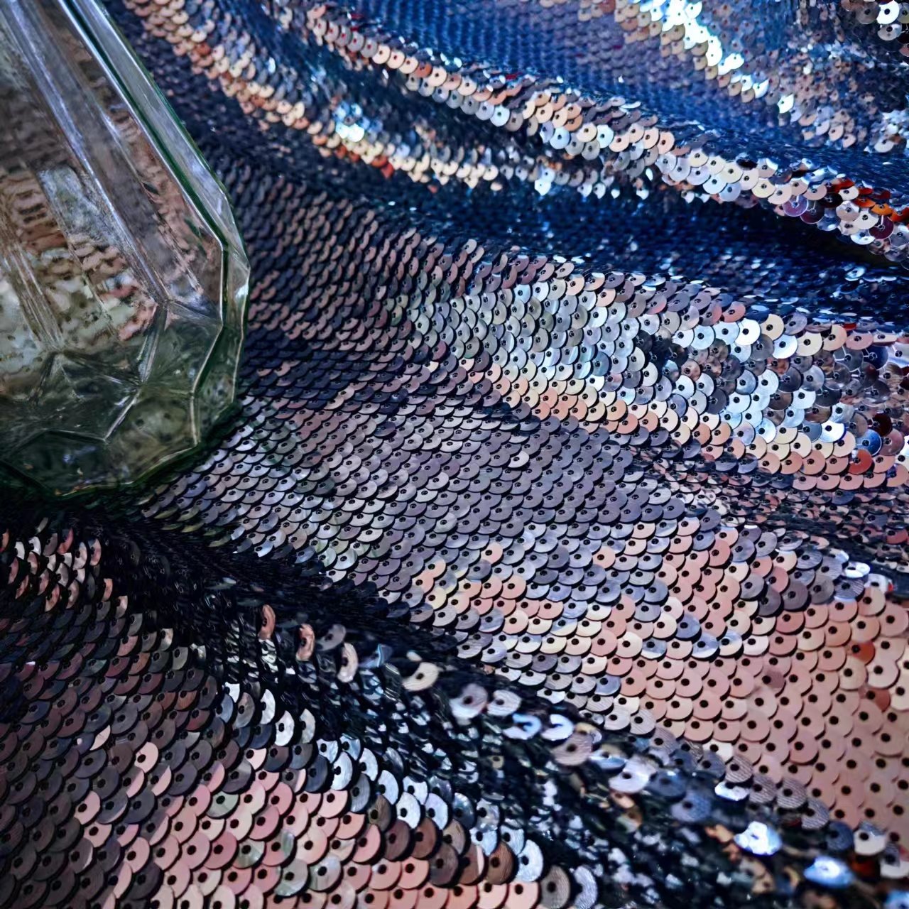 Wholesale new fashion luxury shiny stretch embroidered sequin velvet fabric for dress