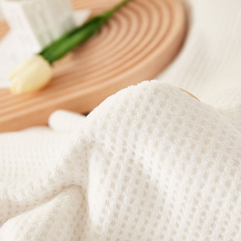 2023 New Waffle Plaid Plush Blanket Pure Plain Light Luxury Milk Plush Office Nap Casual Cover Blanket
